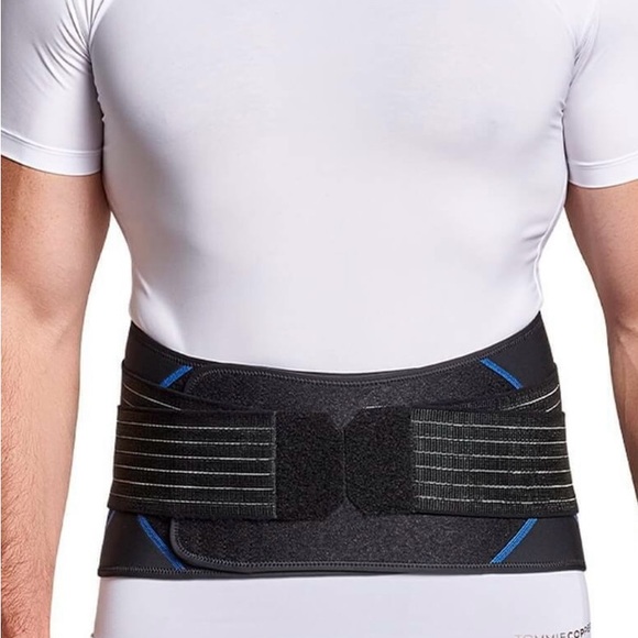 Tommie Copper NWT Men’s Adjustable Support Back Brace SIZE SMALL/MEDIUM - Picture 1 of 6
